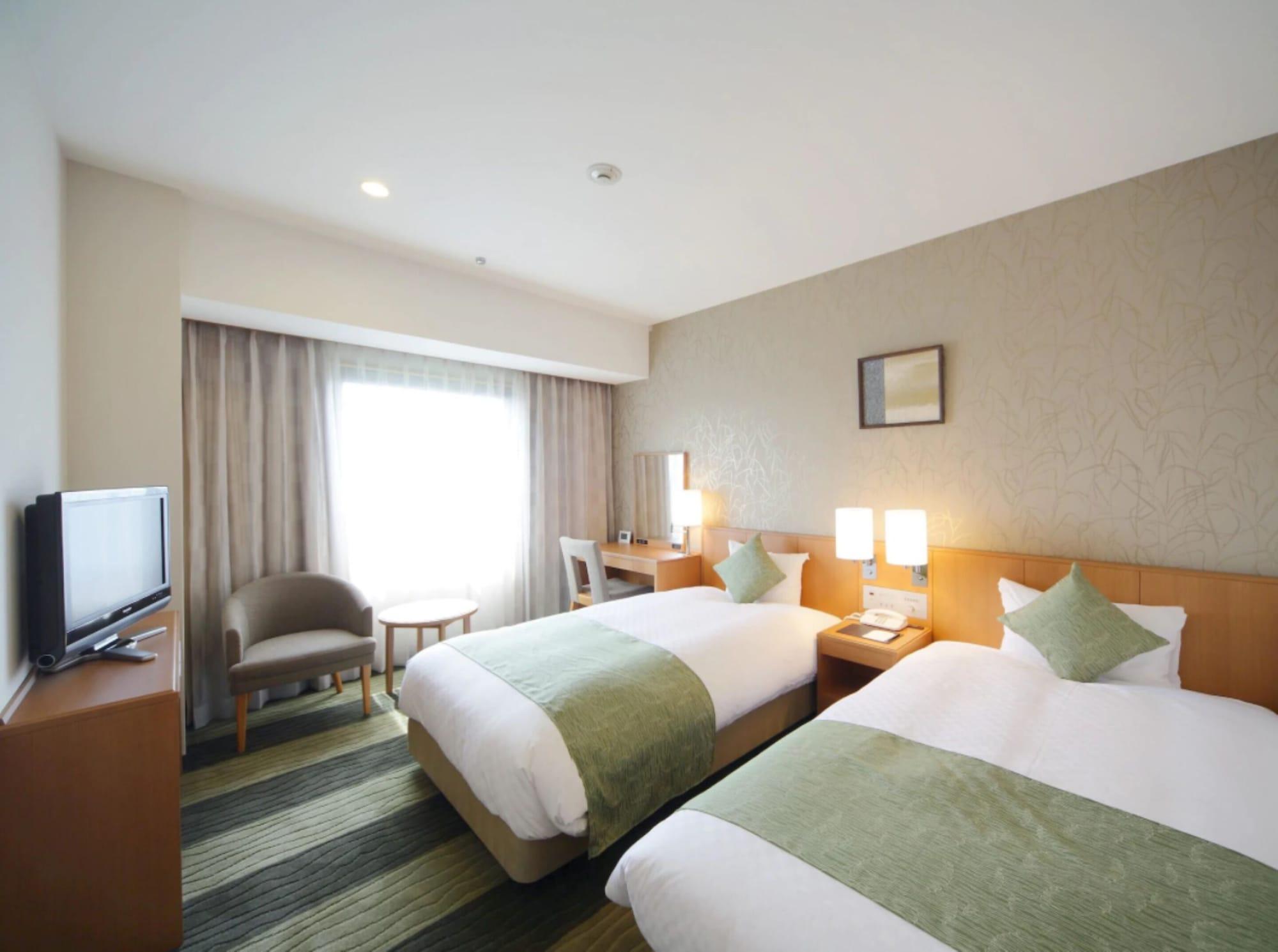 Hotel Granvia Wakayama Ngoại thất bức ảnh A room at the hotel
