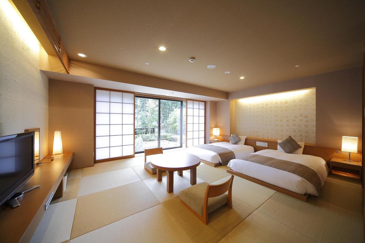 Hotel Granvia Wakayama Ngoại thất bức ảnh A room at the hotel